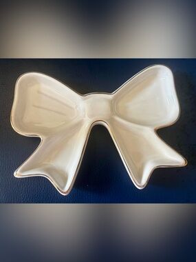 White Ceramic Bow with Gold Trim Trinket Tray
